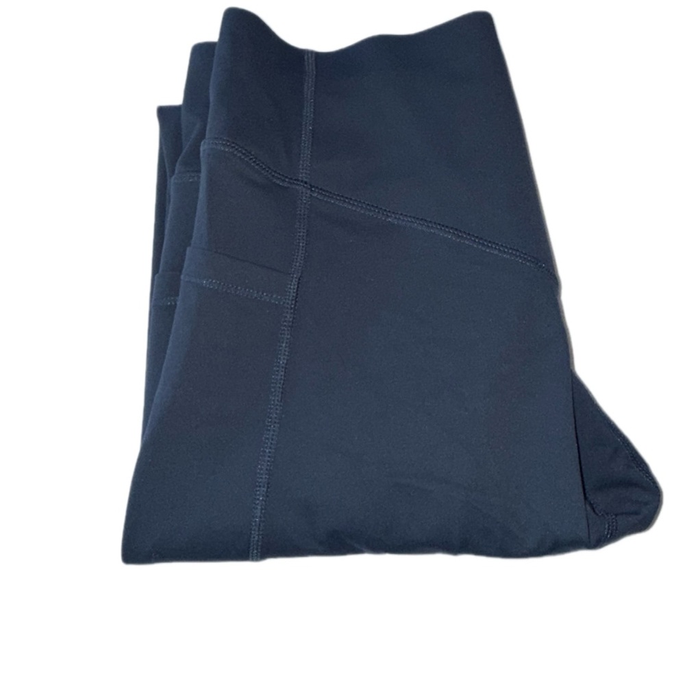HALARA Navy High-Waist Scrunch Back Leggings with Side Pockets - Picture 4 of 7